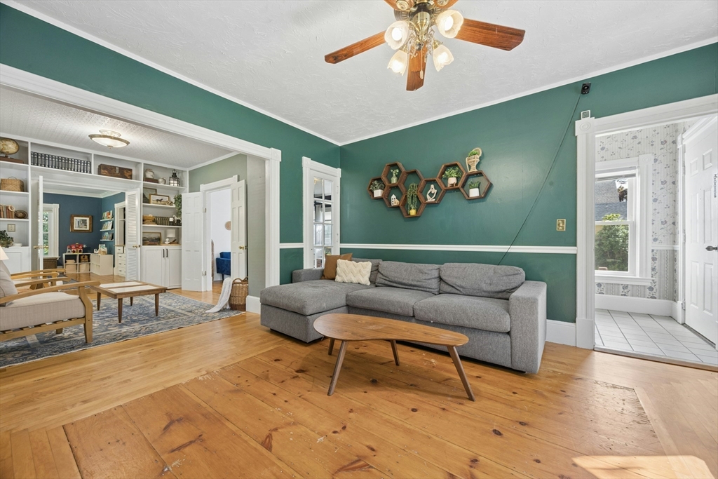 32 Winter Street Gardner, MA 01440 - Photo 5 of 40 Gallery Image 5
