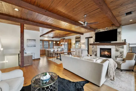 $1,850,000 | 2217 Sea Biscuit Cove, Unit 127, Spicewood, TX 78669