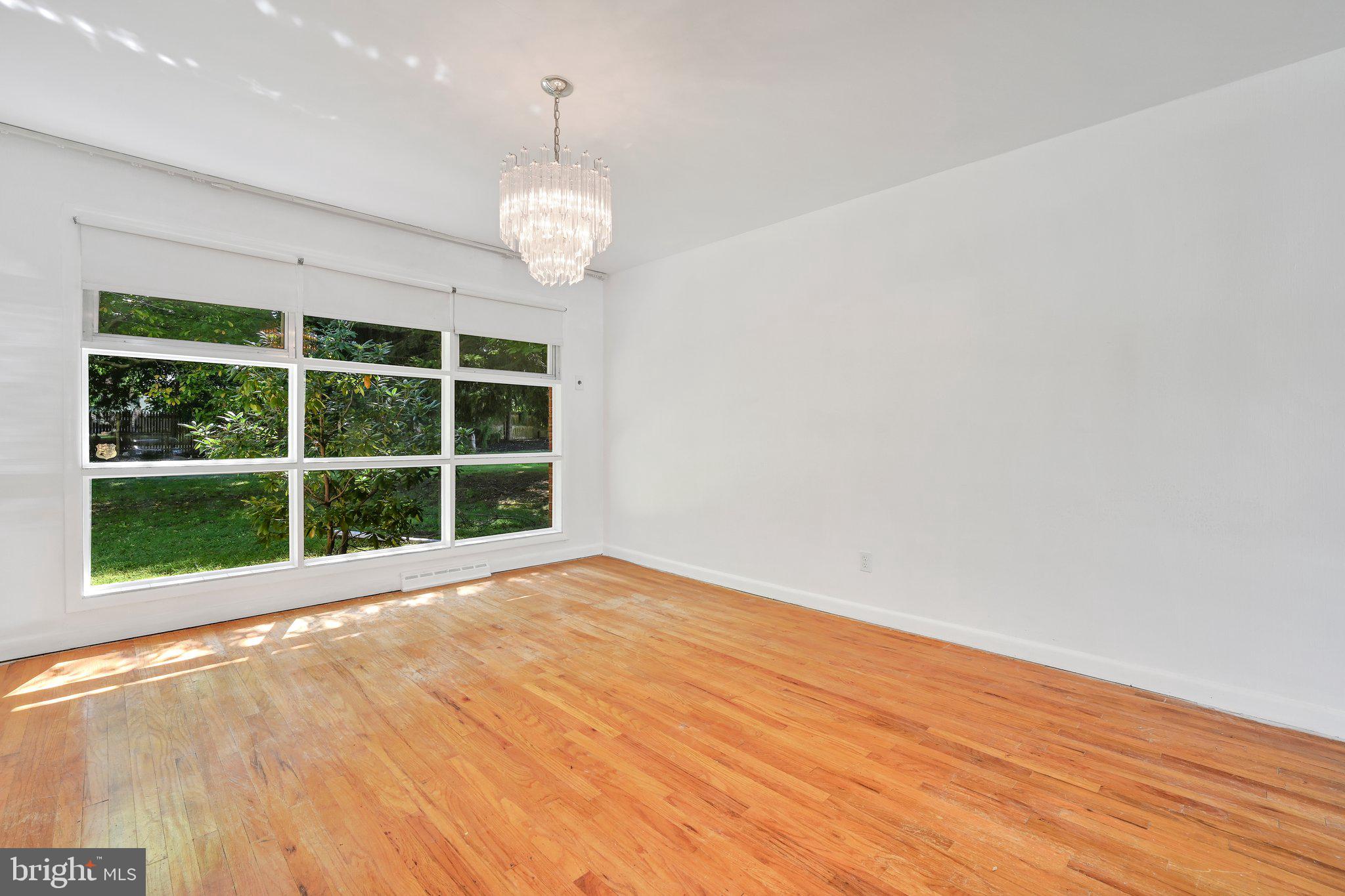 1155 Ballytore Road Huntingdon Valley, PA 19006 - Photo 5 of 28