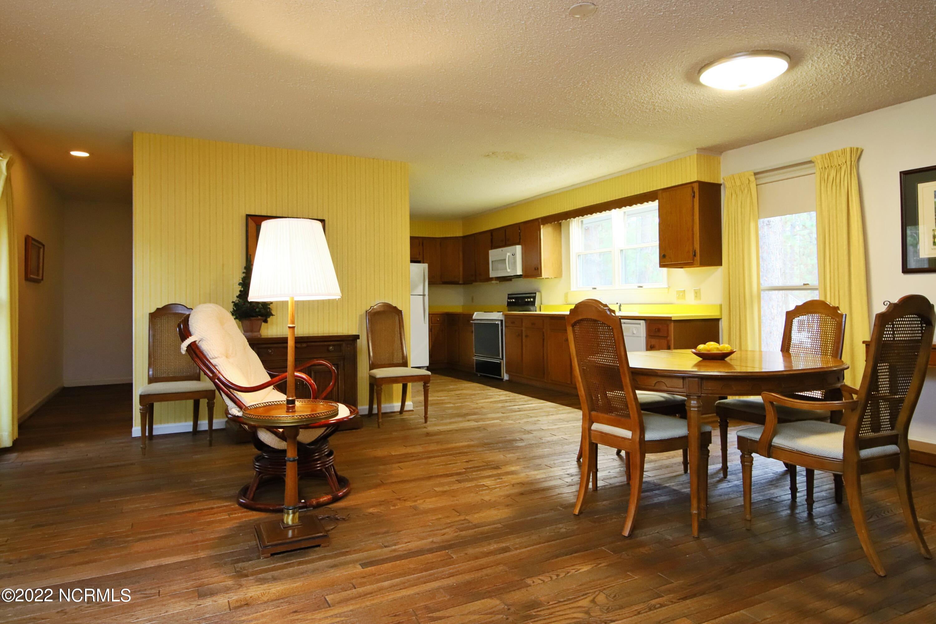 40 Bel Air Drive Pinehurst, NC 28374 - Photo 15 of 28 Family Room