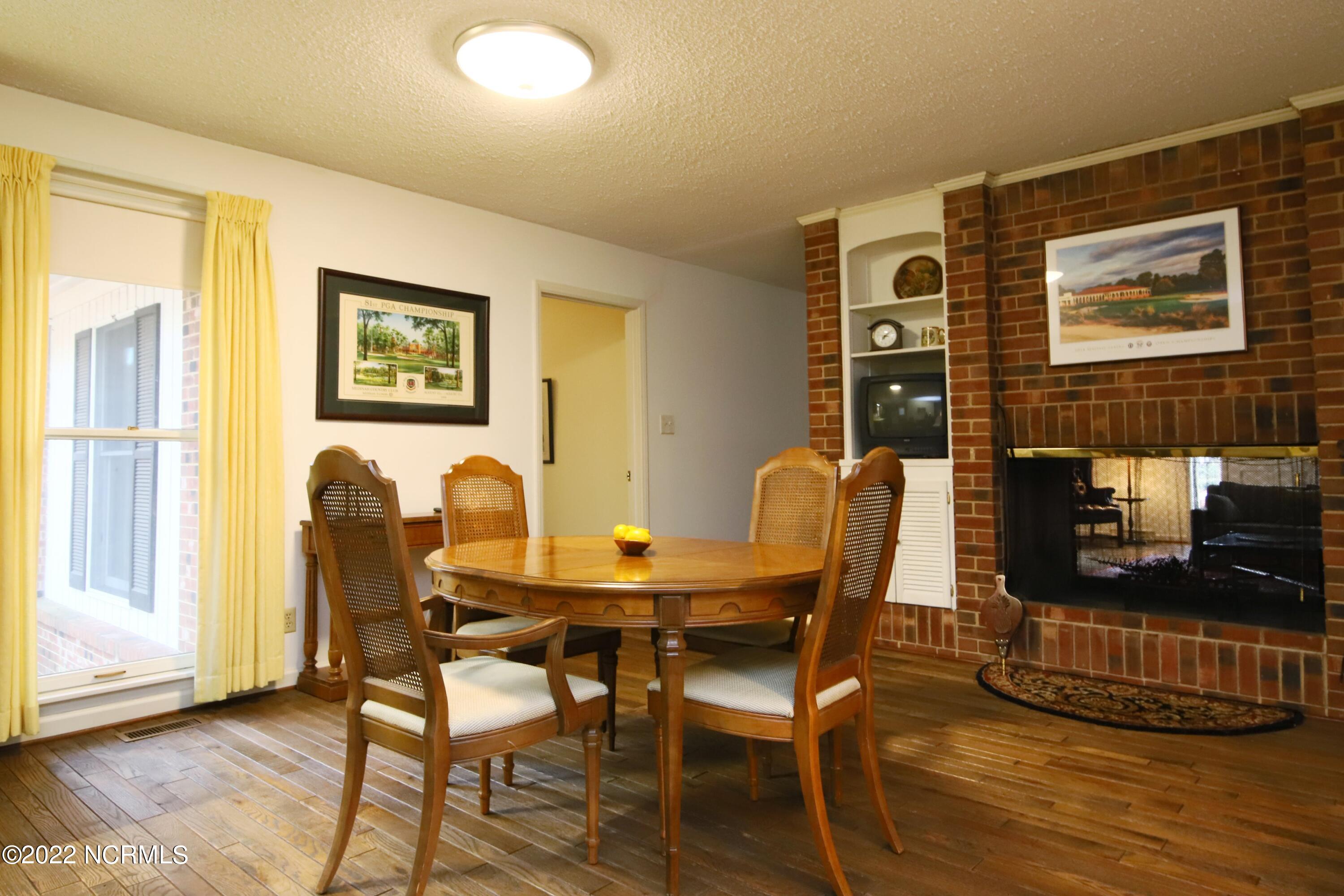 40 Bel Air Drive Pinehurst, NC 28374 - Photo 16 of 28 Dining