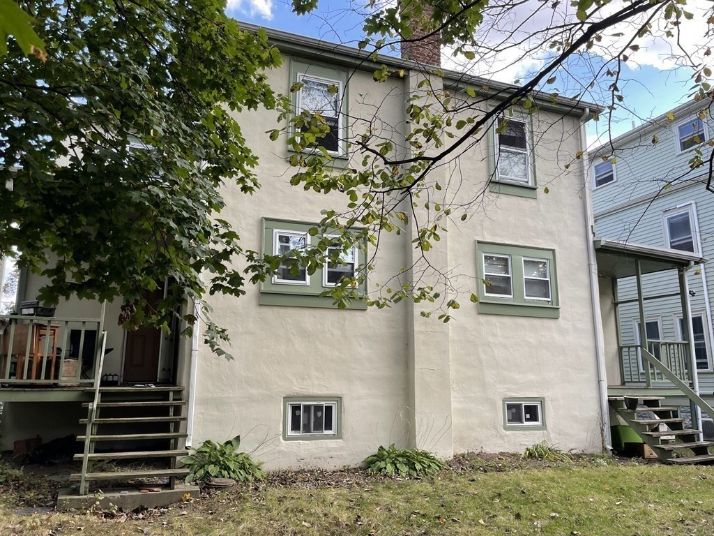 133 Fayerweather Street Cambridge, MA 02138 - Photo 2 of 27 a front view of a house with plants