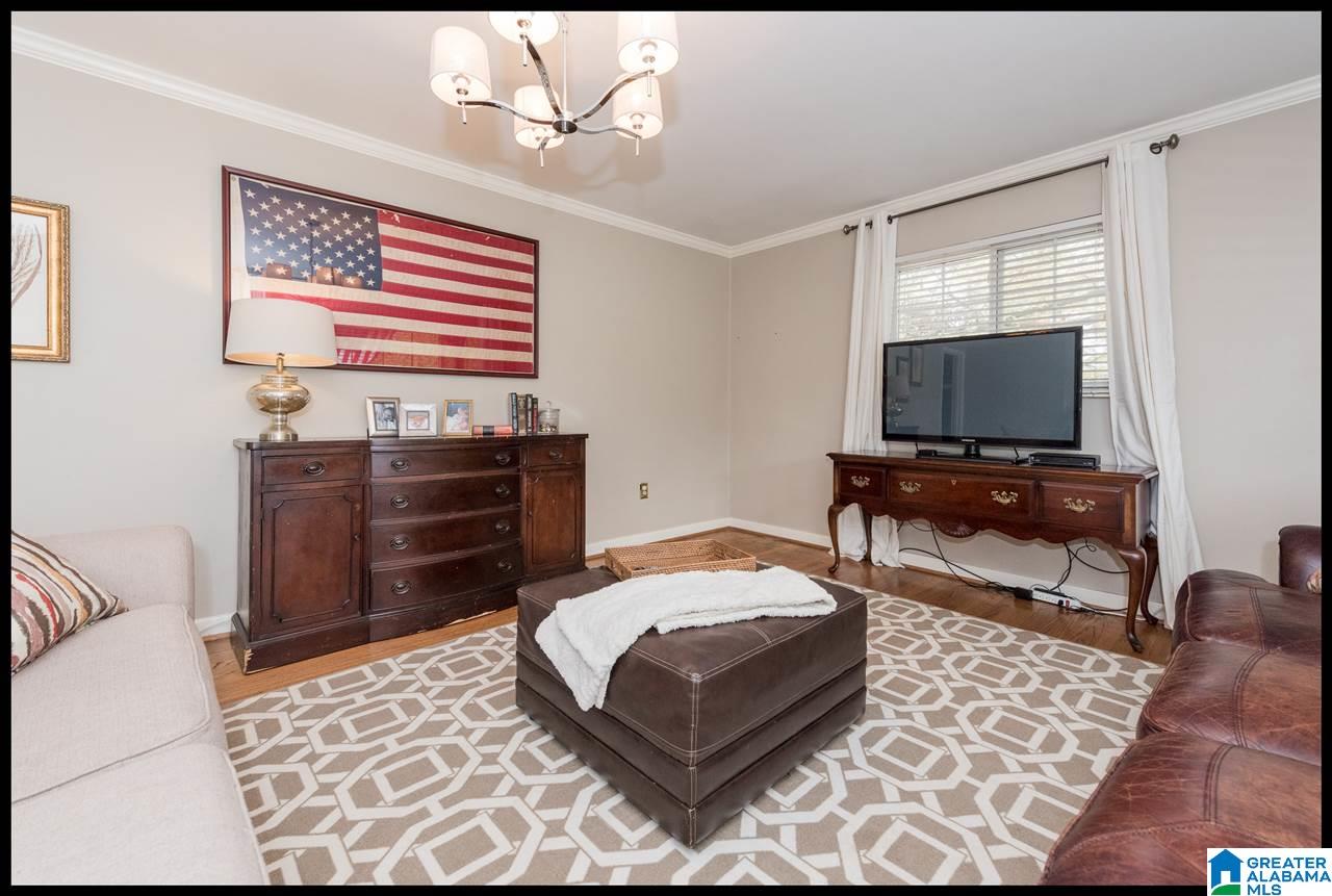 1032 Saulter Road Birmingham, AL 35209 - Photo 6 of 27