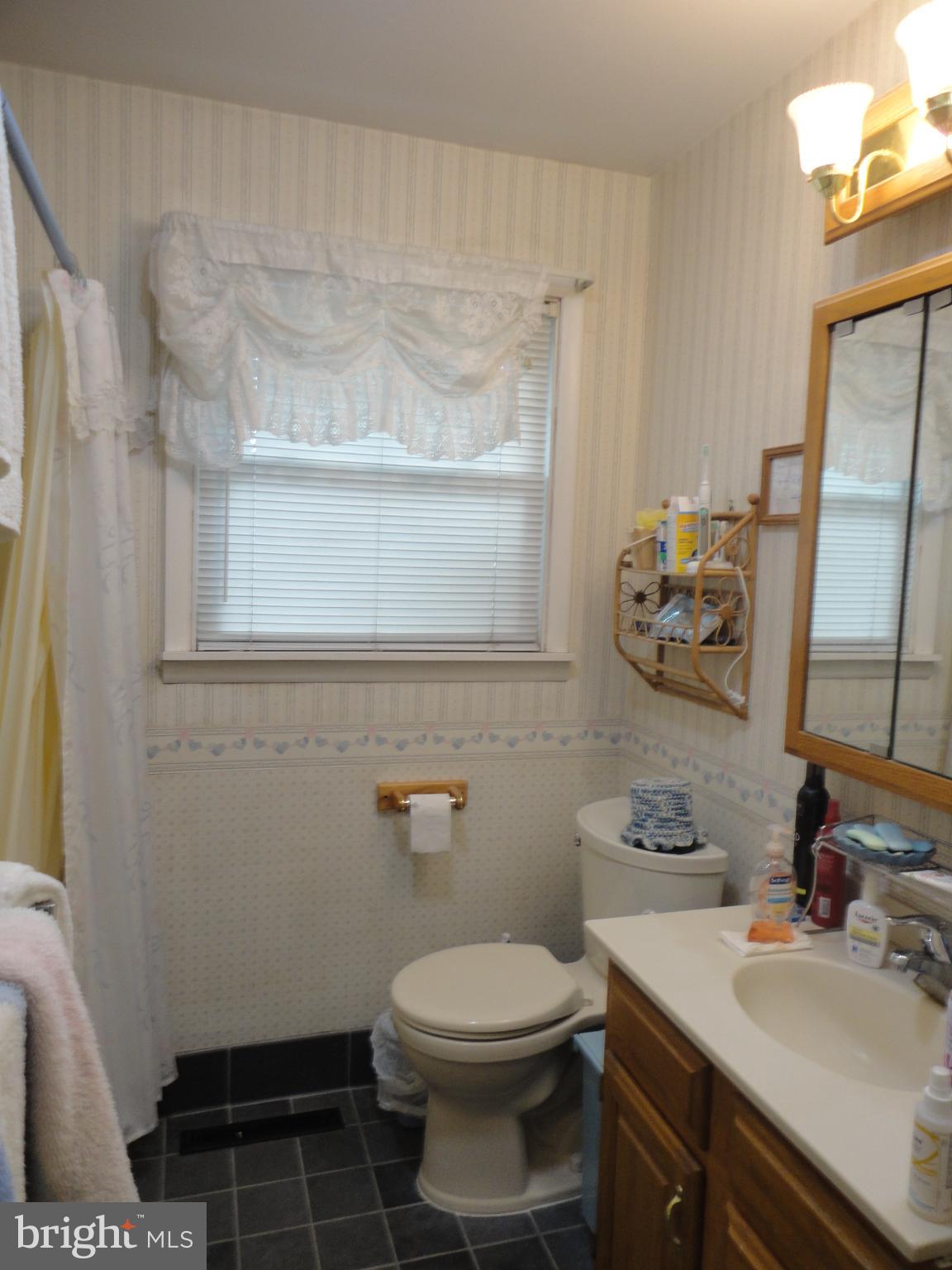 486 Dewey Road Bellmawr, NJ 08031 - Photo 12 of 29 Gallery Image 12