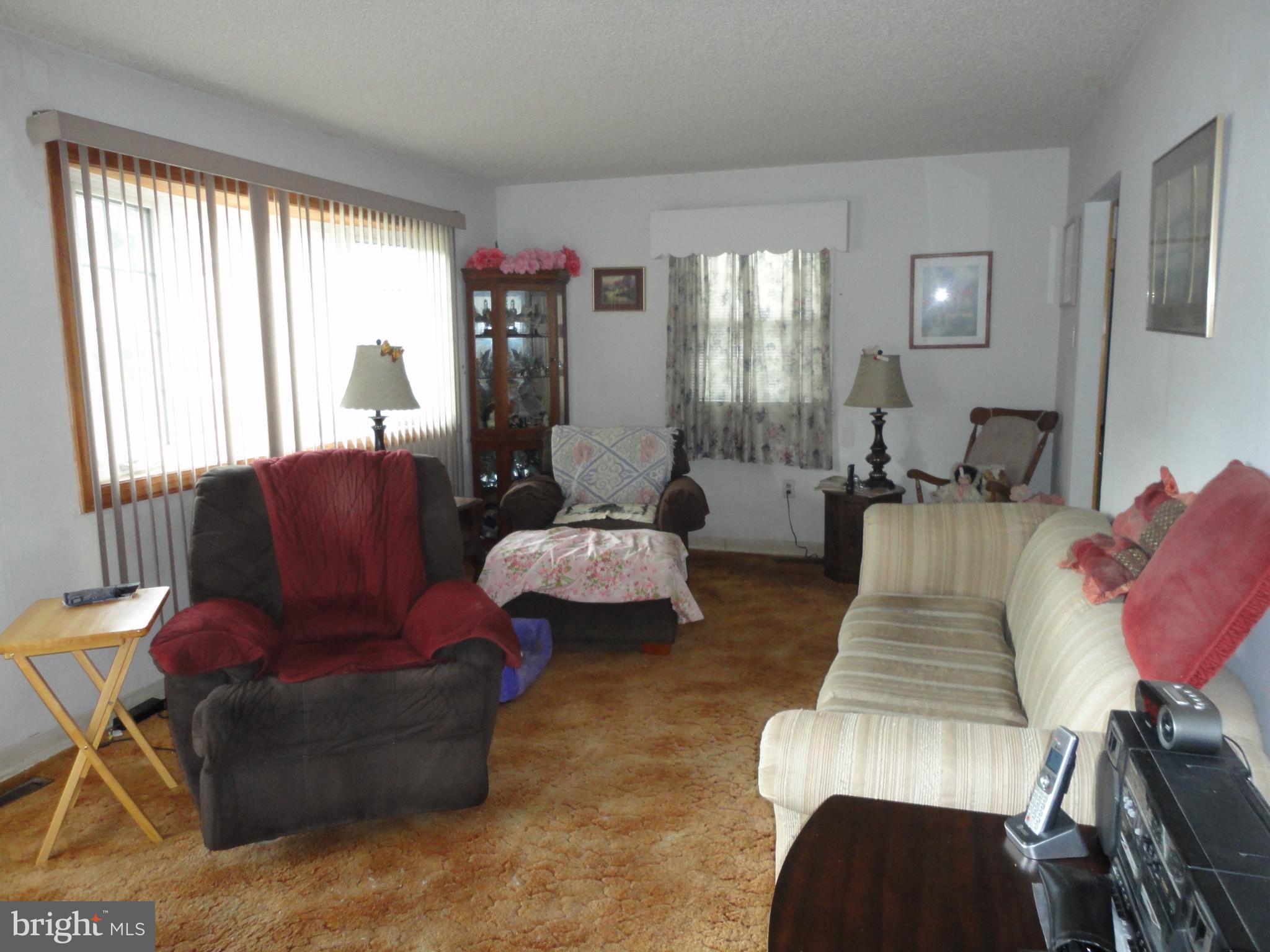 486 Dewey Road Bellmawr, NJ 08031 - Photo 4 of 29 Gallery Image 4