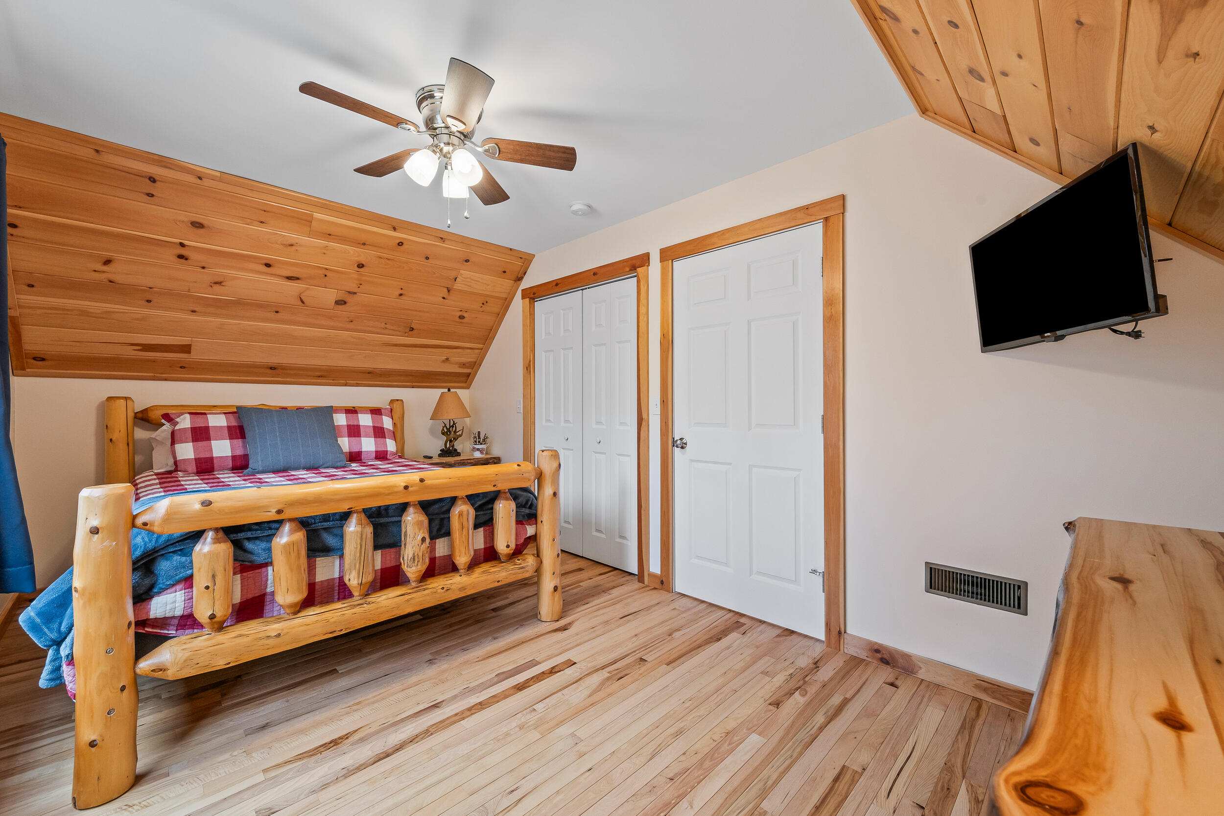 183 Camp Waya Awi Road Dallas Plt, ME 04970 - Photo 25 of 43 2nd Floor Bedroom 2