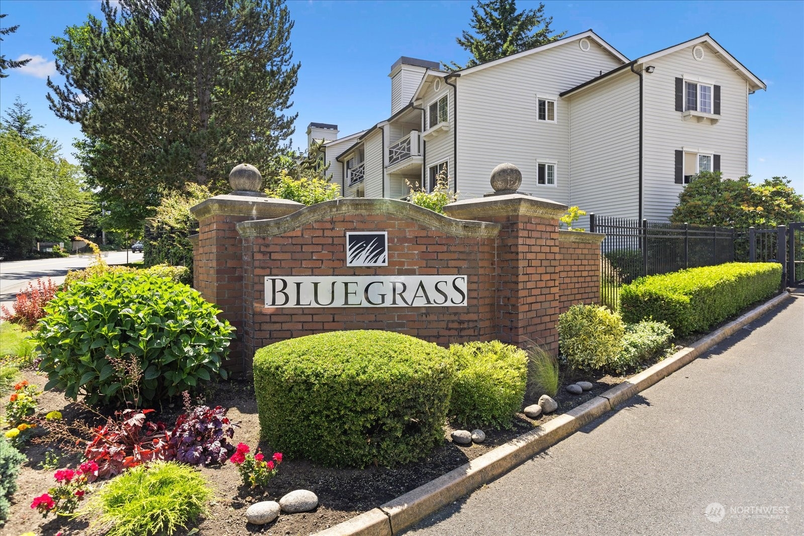 12404 East Gibson Road, Unit Q106 Everett, WA 98204 - Photo 1 of 36 Gallery Image 1
