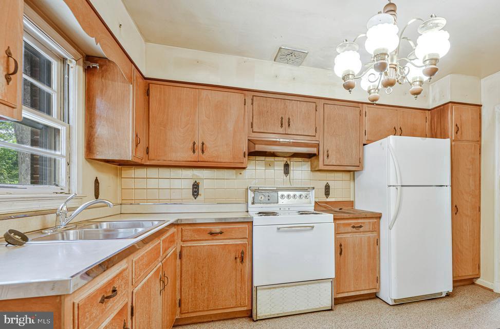 8104 Sonar Road Clinton, MD 20735 - Photo 5 of 20 Gallery Image 5