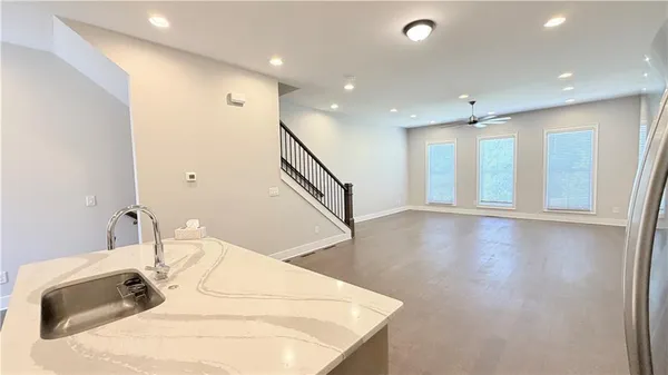 a view of a hallway with a closet