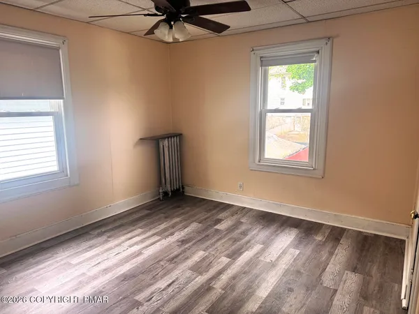 $1,700 | 609 George Street, Pen Argyl, PA 18072