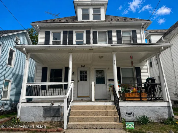 $1,700 | 609 George Street, Pen Argyl, PA 18072