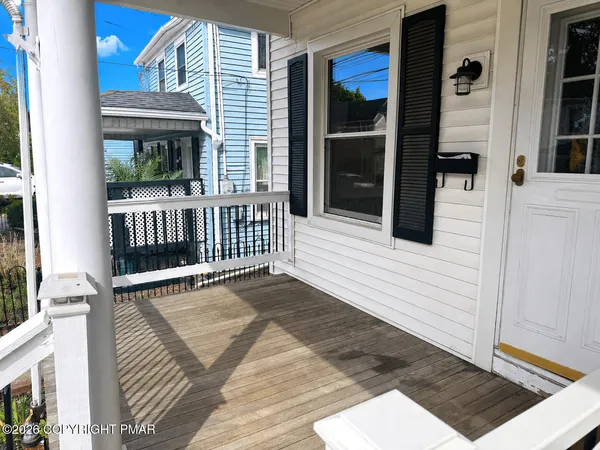 $1,700 | 609 George Street, Pen Argyl, PA 18072