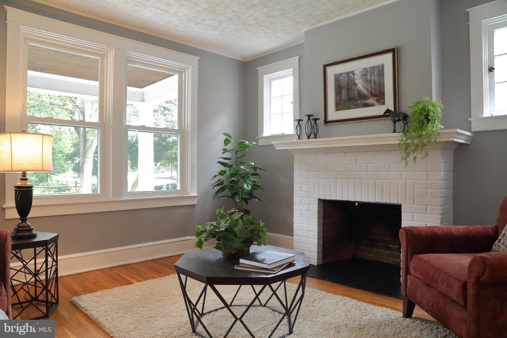 830 Pleasure Road Lancaster, PA 17601 - Photo 3 of 19 Living Room with view to covered front porch