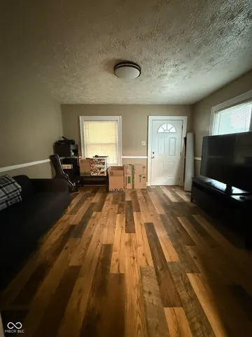 $725 | 1518 Hiatt Street, Indianapolis, IN 46221