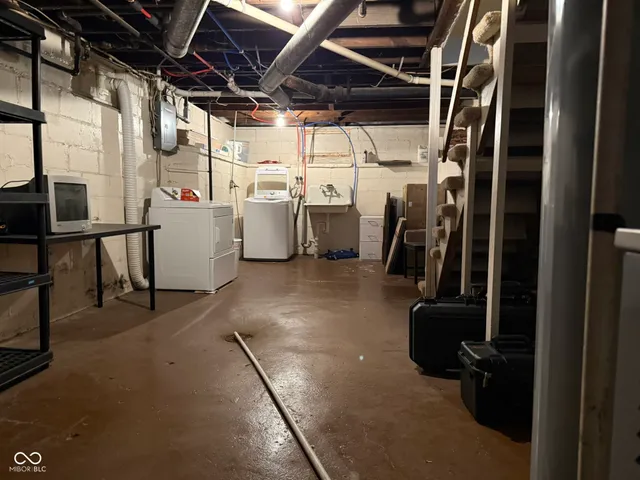 $725 | 1518 Hiatt Street, Indianapolis, IN 46221