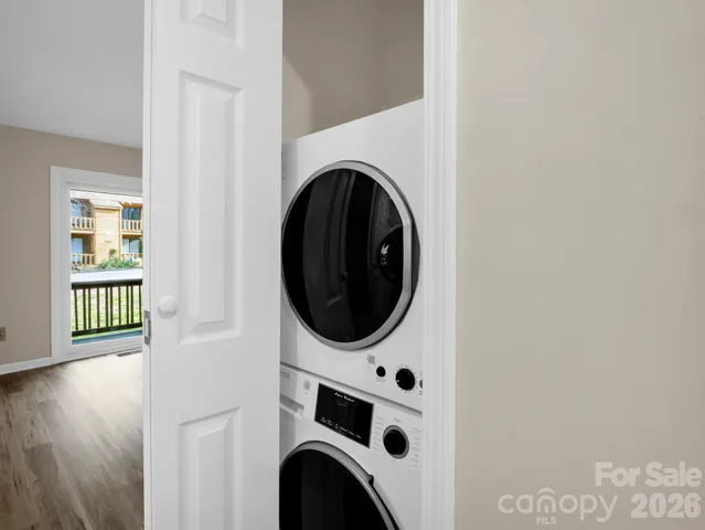 $224,000 | 520 Courtwood Lane, Unit 4, Hendersonville, NC 28739