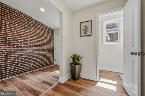 $374,900 | 414 West 28th Street, Wilmington, DE 19802