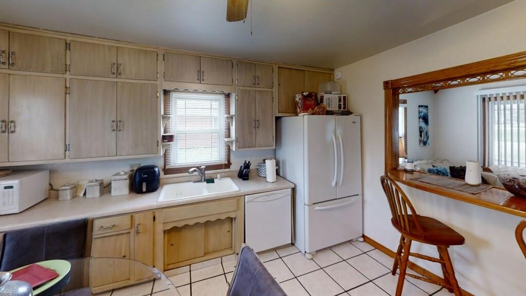 306 Hoss Road Indianapolis, IN 46217 - Photo 8 of 27 Gallery Image 8
