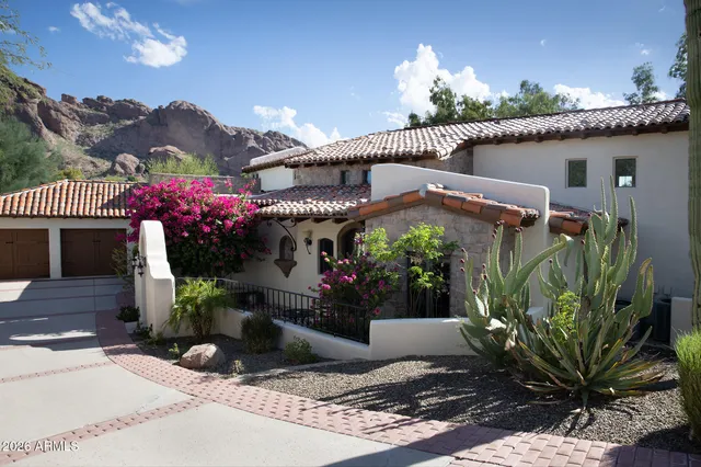 $3,995,900 | 4761 East Marston Drive, Paradise Valley, AZ 85253