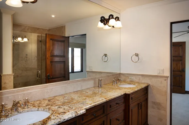 $3,995,900 | 4761 East Marston Drive, Paradise Valley, AZ 85253