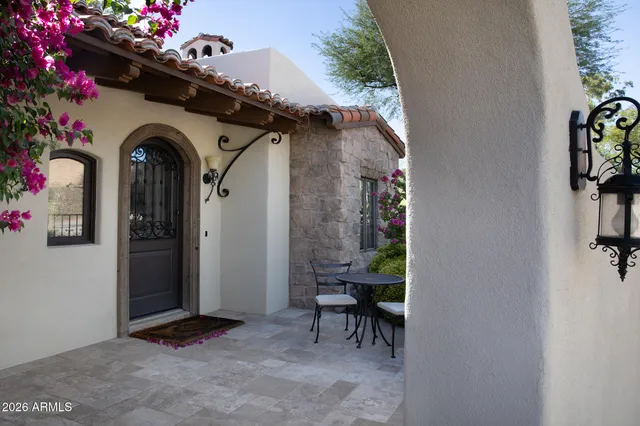 $3,995,900 | 4761 East Marston Drive, Paradise Valley, AZ 85253