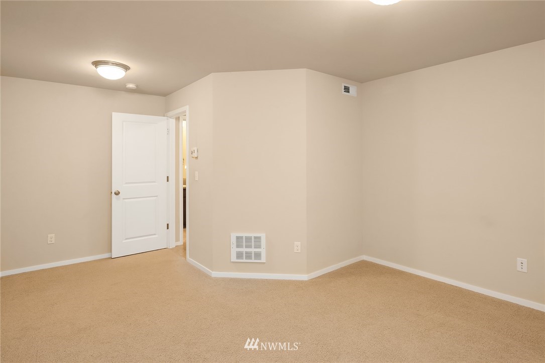 16402 2nd Drive Southeast Bothell, WA 98012 - Photo 20 of 38 Gallery Image 20