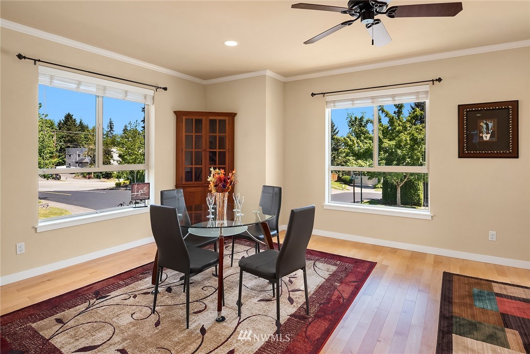 16402 2nd Drive Southeast Bothell, WA 98012 - Photo 10 of 38 Gallery Image 10