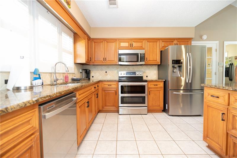 225 Lee Road Smiths Station, AL 36877 - Photo 9 of 48 Gallery Image 9