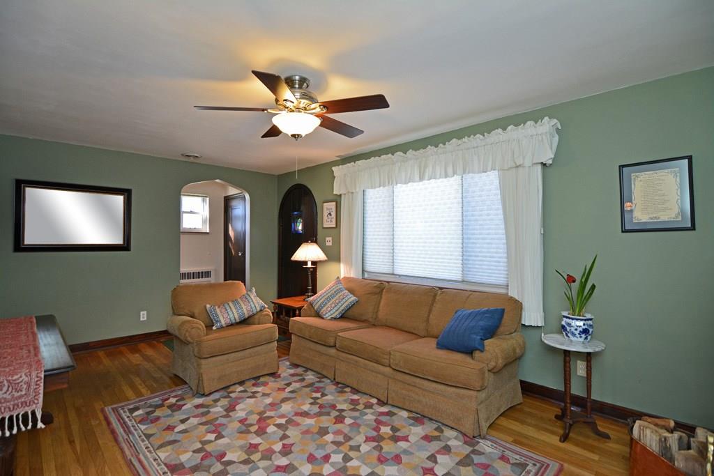 130 Harding Road Pittsburgh, PA 15229 - Photo 6 of 23 Reverse-angle view of the spacious living room.