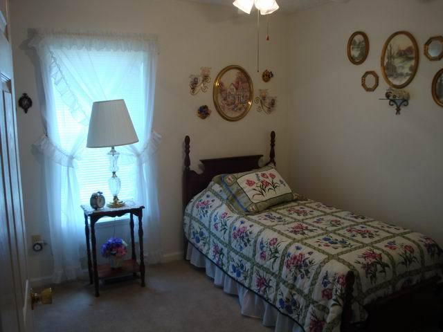 53 West Bailey Road Lewisburg, WV 24901 - Photo 8 of 14 bedroom