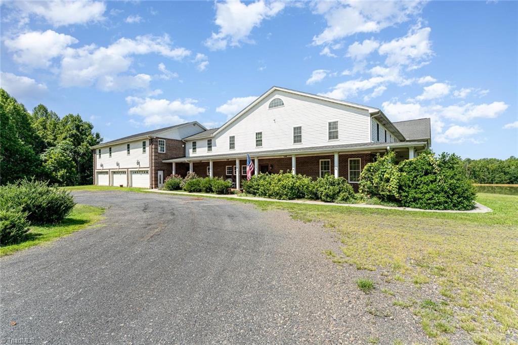178 Slaydon Road Eden, NC 27288 - Photo 2 of 49 Gallery Image 2