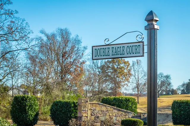 $2,700 | 8205 Double Eagle Court, Ooltewah, TN 37363