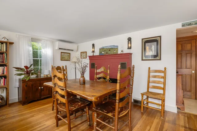 $635,000 | 49 South Road, North Hampton, NH 03862