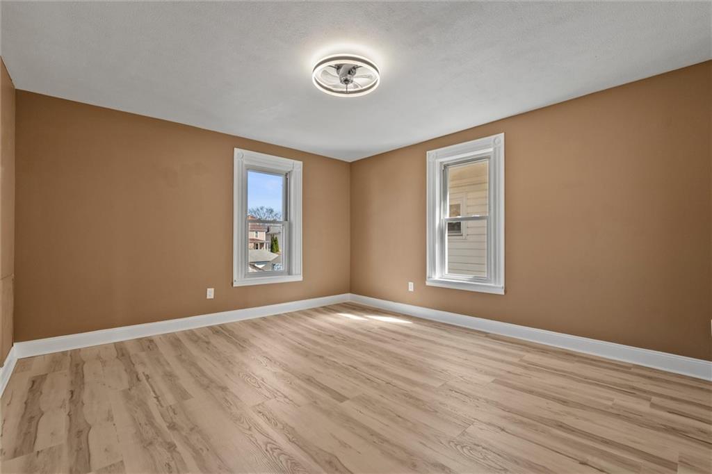 391 Vermont Avenue Rochester, PA 15074 - Photo 14 of 37