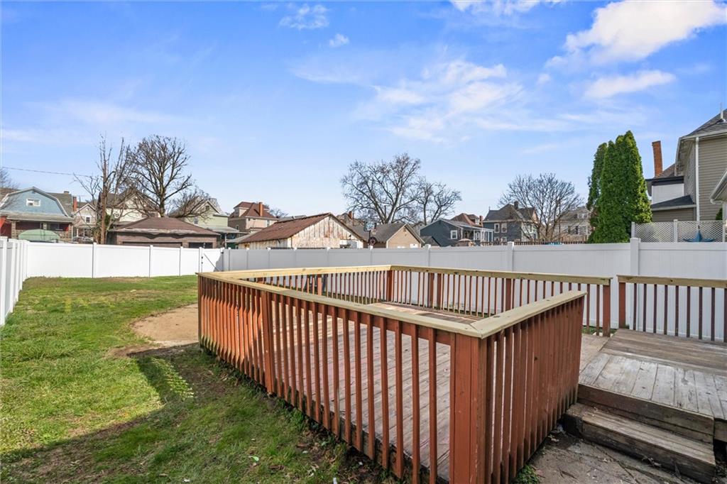 391 Vermont Avenue Rochester, PA 15074 - Photo 28 of 37 Vinyl Privacy fence ... parking behind fence at end of yard in alley