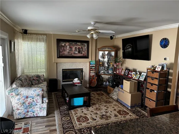 $2,950 | 8248 Dolphin Bay Court, Las Vegas, NV 89128