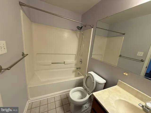 $225,000 | 312 Blue Water Court, Unit 202, Glen Burnie, MD 21060