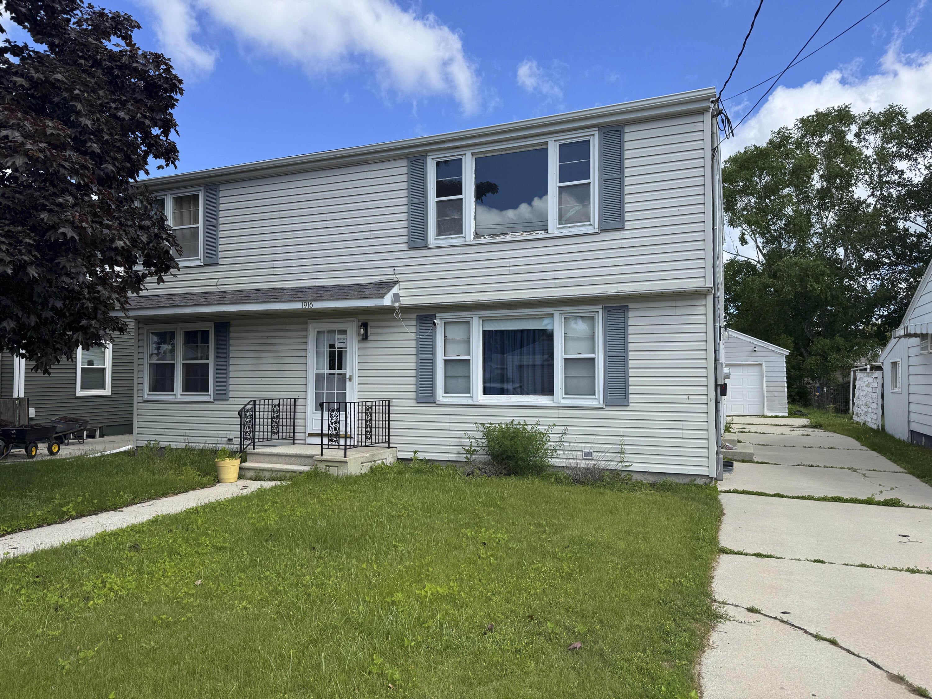 1916 12th Street Two Rivers, WI 54241 - Photo 1 of 30 Exterior 1