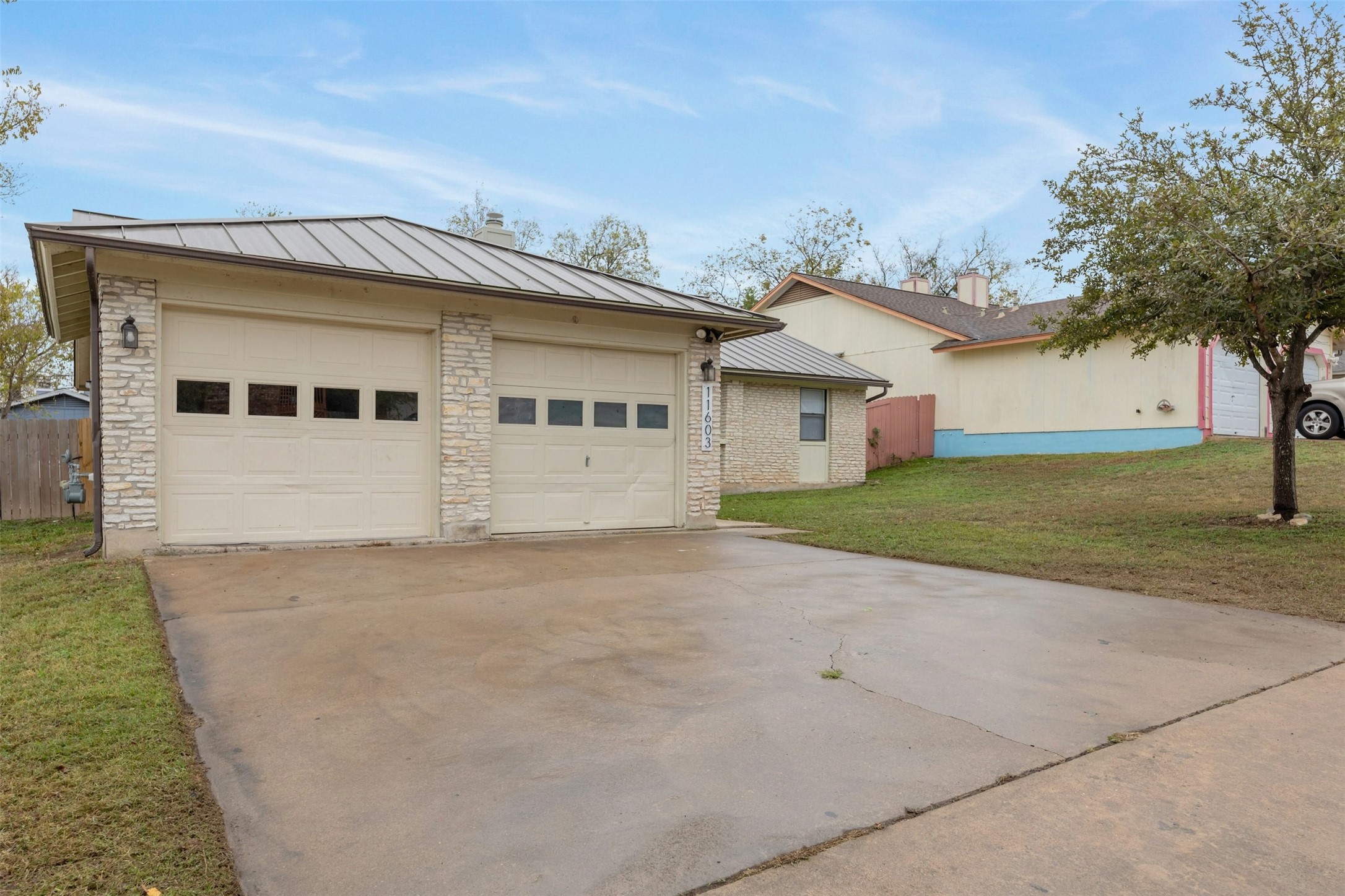11603 Walnut Ridge Drive, Unit B Austin, TX 78753 - Photo 2 of 22