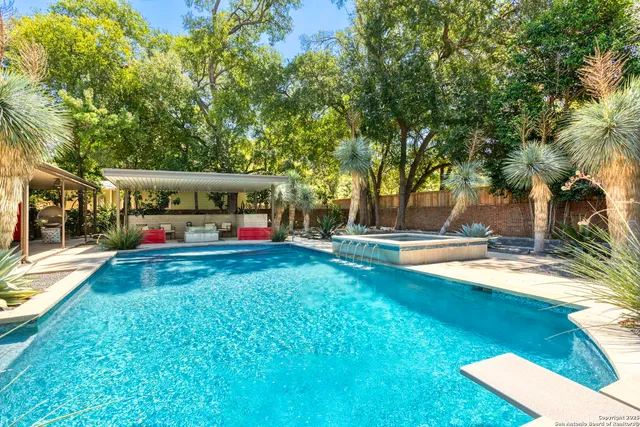 a view of outdoor space yard and patio