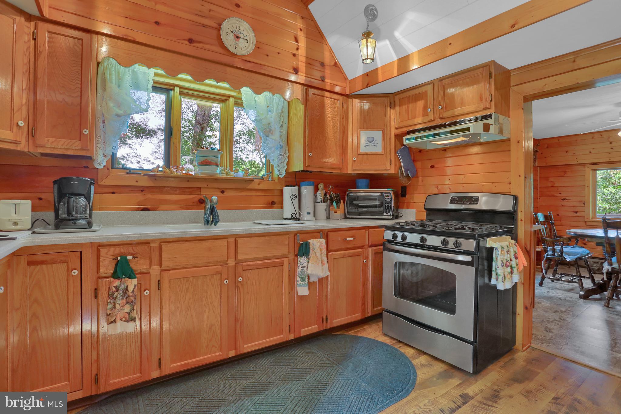 5253 West Canal Road Dover, PA 17315 - Photo 4 of 36 Gallery Image 4