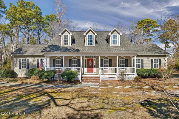 $700,000 | 136 South Belvedere Drive, Hampstead, NC 28443
