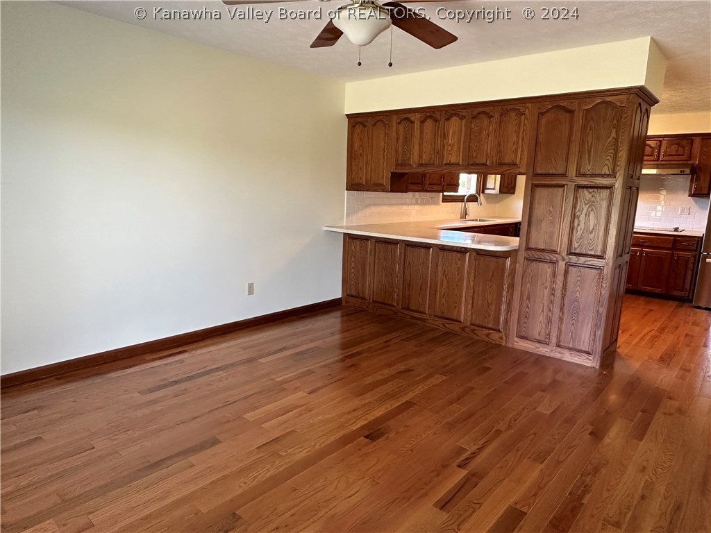 49 Ridgewood Drive Point Pleasant, WV 25550 - Photo 19 of 38 Family Room