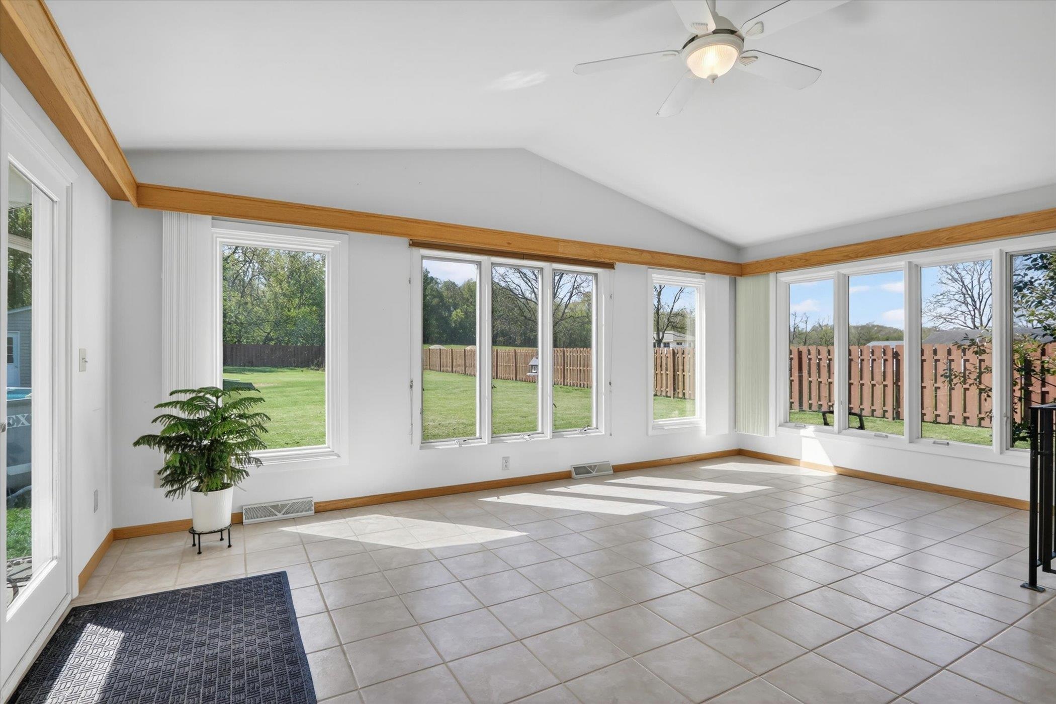 5138 East County Road South Beloit, WI 53511 - Photo 31 of 73
