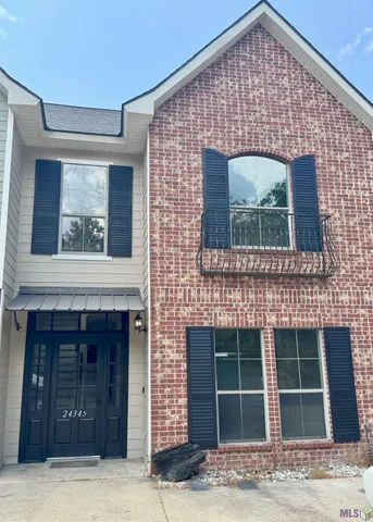 $177,900 | 24345 Chateau De Chene Boulevard, Unit 15, Walker, LA 70785
