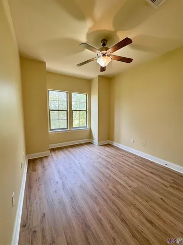 $177,900 | 24345 Chateau De Chene Boulevard, Unit 15, Walker, LA 70785