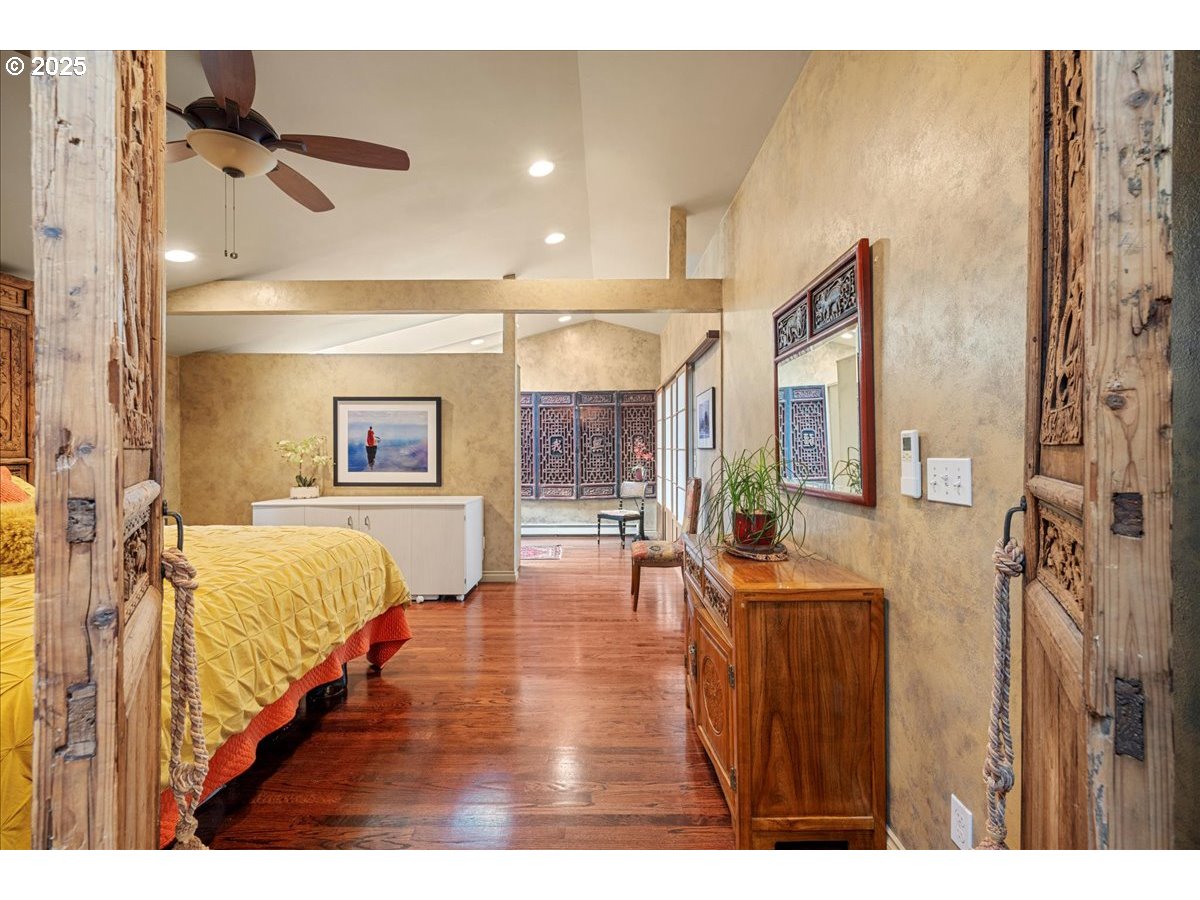 17455 Blue Heron Road Lake Oswego, OR 97034 - Photo 19 of 48 Gallery Image 19