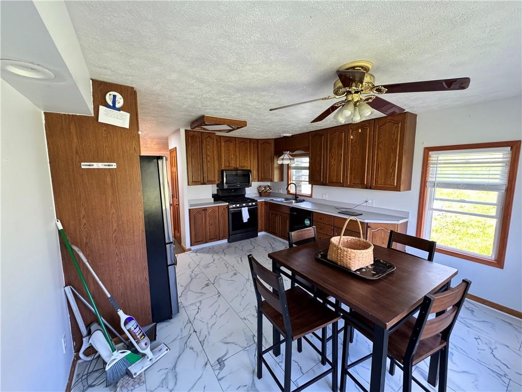 189 Lake Lynn Road Lake Lynn, PA 15451 - Photo 5 of 19