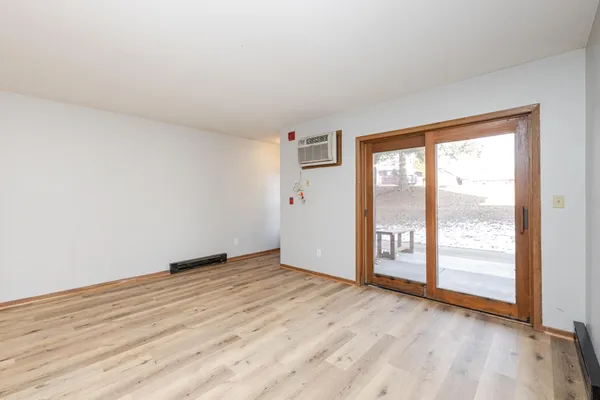$1,350 | 601 Bakertown Drive, Unit A, Sullivan, WI 53178