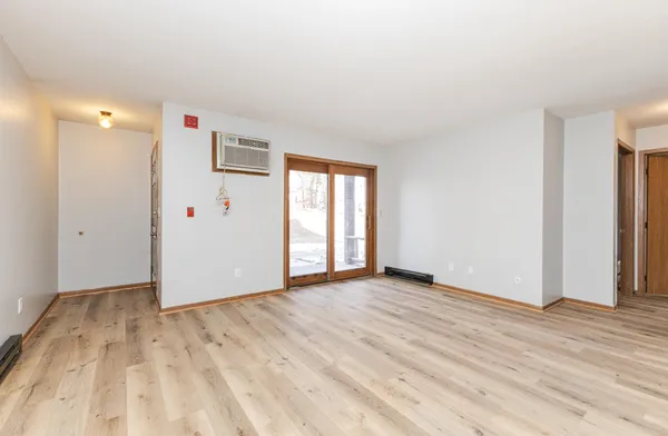 $1,350 | 601 Bakertown Drive, Unit A, Sullivan, WI 53178
